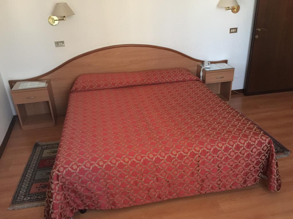 Hotel S.Antonio Padoue Chambre photo